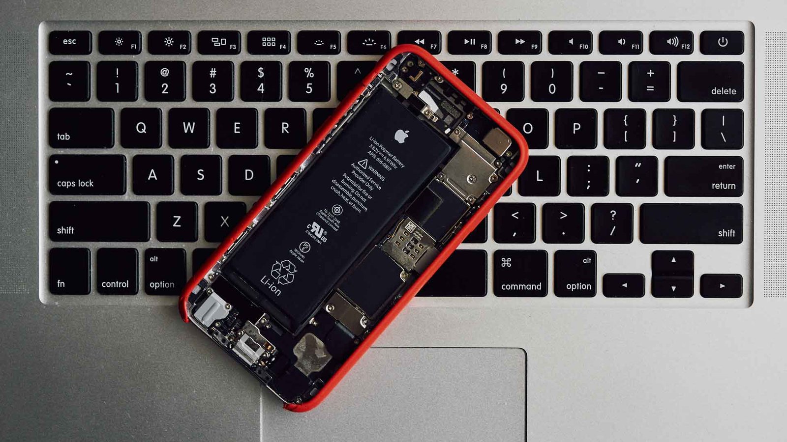 4-Smartphones-with-Best-Battery-Performance-on-dailymirror